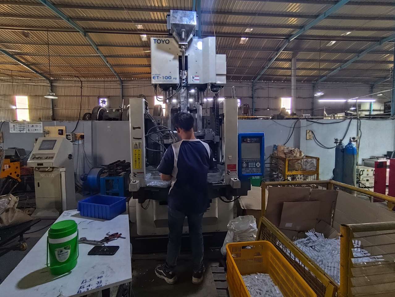 Injection molding machine